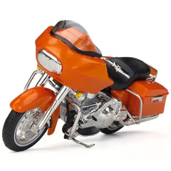 1:18 Harley-Davidson 2002 FLTR Road Glide