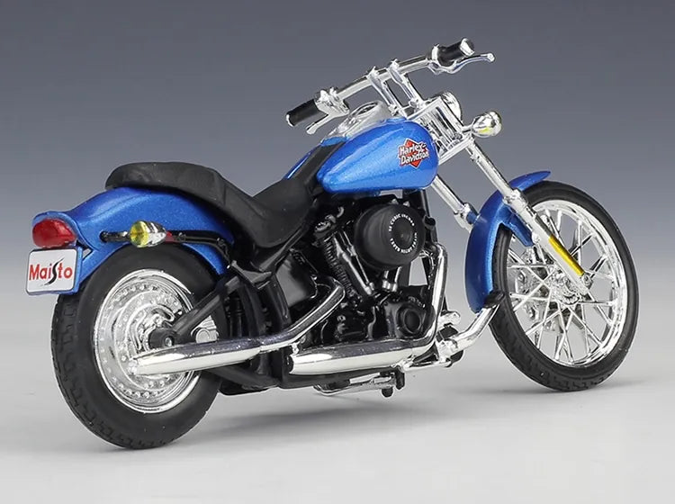 1:18 Harley-Davidson 2002 FXSTB Night Traink