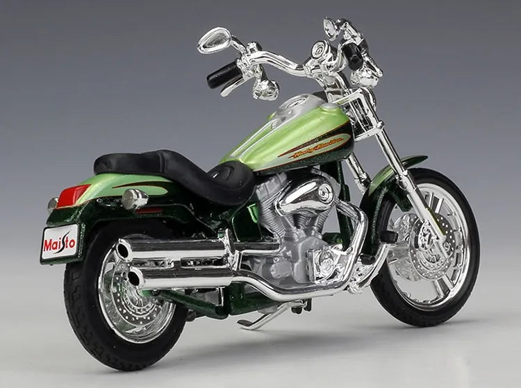 1:18 Harley-Davidson 2004 FXSTDSE CVO