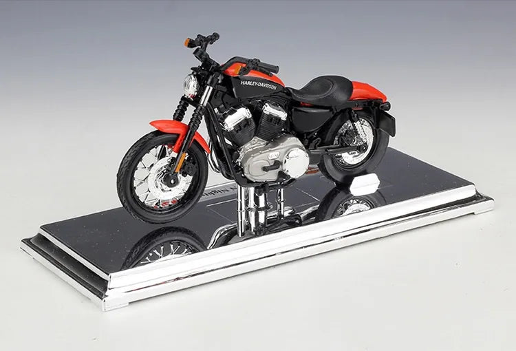 1:18 Harley-Davidson 2007 XL 1200N Nightster