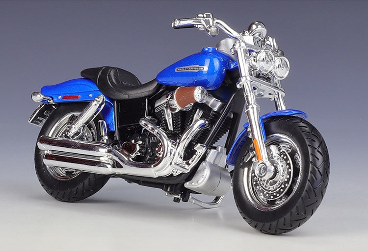 1:18 Harley-Davidson 2009 FXDFSE CVO Fat Bob Motorcycle Model