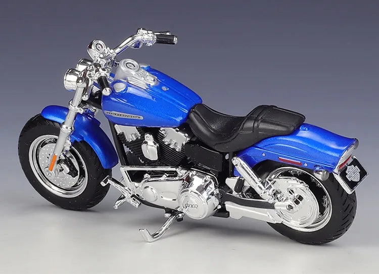 1:18 Harley-Davidson 2009 FXDFSE CVO Fat Bob