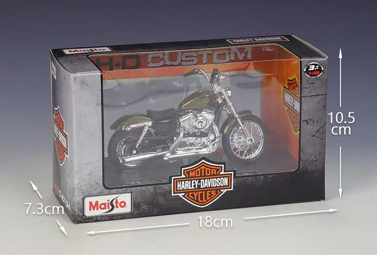 1:18 Harley-Davidson 2013 XL 1200V Seventy-Two