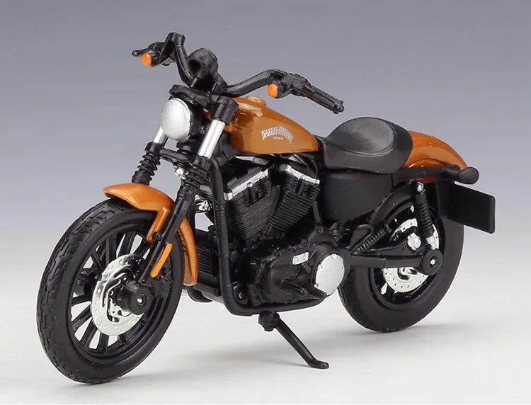 1:18 Harley-Davidson 2014 Sportster Iron 883 Motorcycle Model