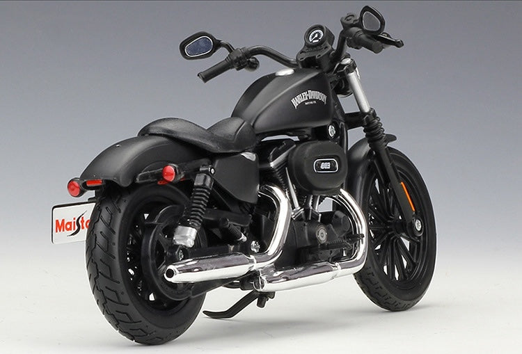 1:12 Harley-Davidson 2014 Sportster Iron 883 Motorcycle Model