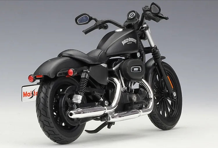 1:12 Harley-Davidson 2014 Sportster Iron 883