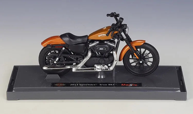 1:18 Harley-Davidson 2014 Sportster Iron 883