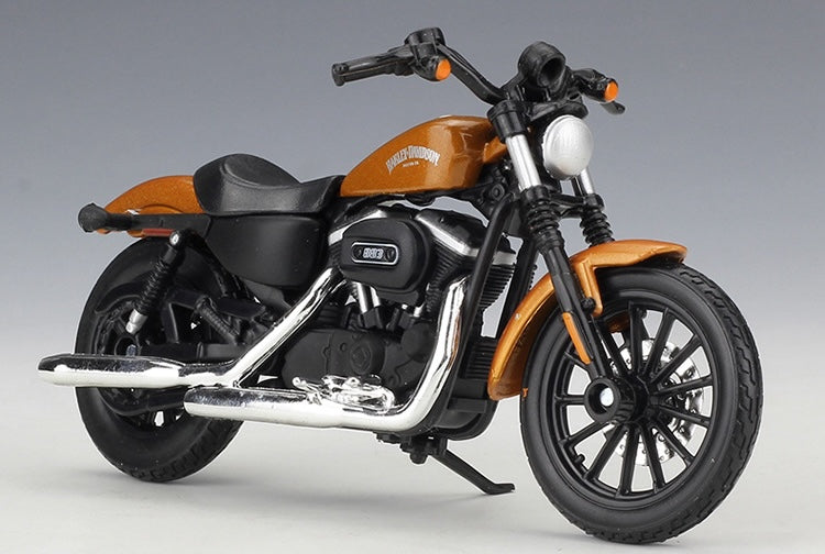 1:18 Harley-Davidson 2014 Sportster Iron 883 Motorcycle Model