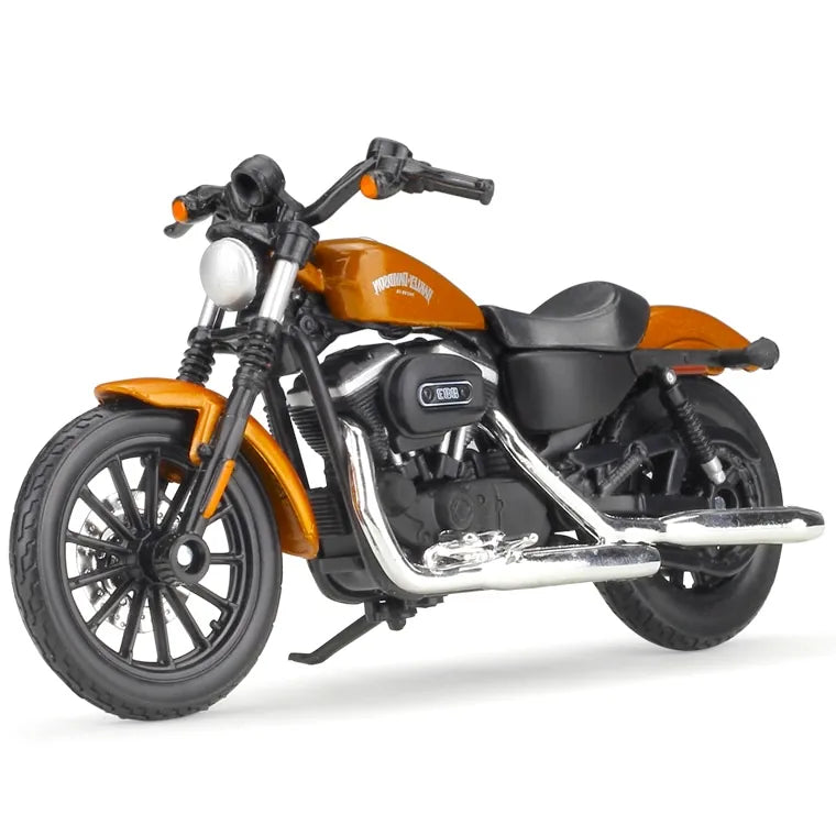 1:18 Harley-Davidson 2014 Sportster Iron 883 IRON 883 Motorcycle Model