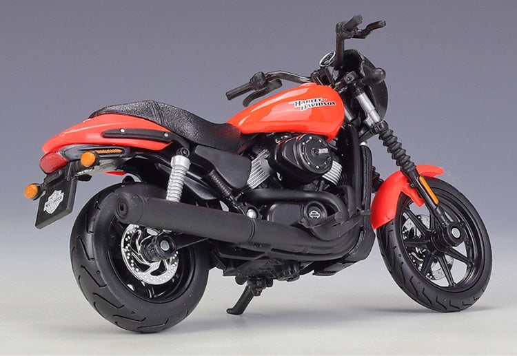 1:18 Harley-Davidson 2015 Street 750 Motorcycle Model