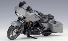 1:18 Harley-Davidson 2018 CVO Road Glide Motorcycle Model