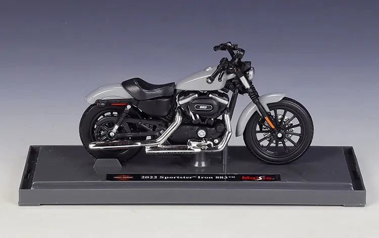 1:18 Harley-Davidson 2022 Sportster Iron 883