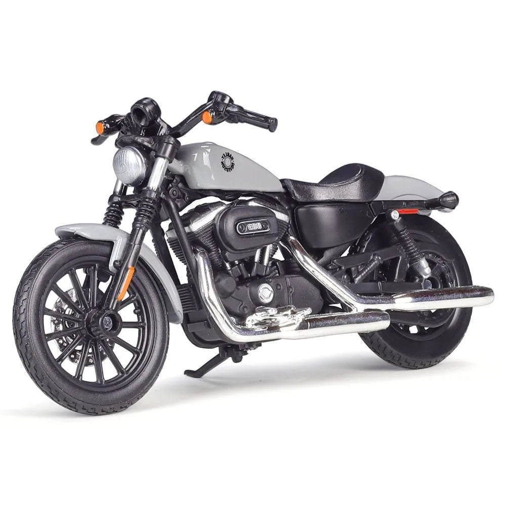 1:18 Harley-Davidson 2022 Sportster Iron 883