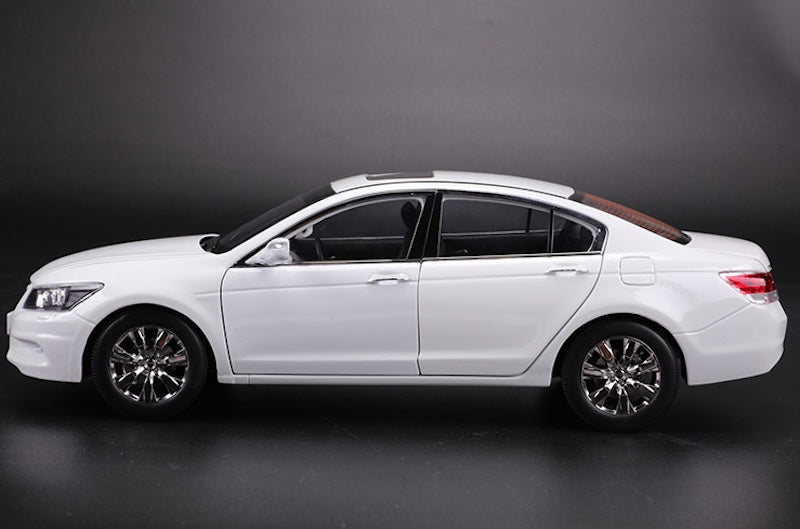 1:18 Honda 2013 Accord 9th Die Cast Model Car