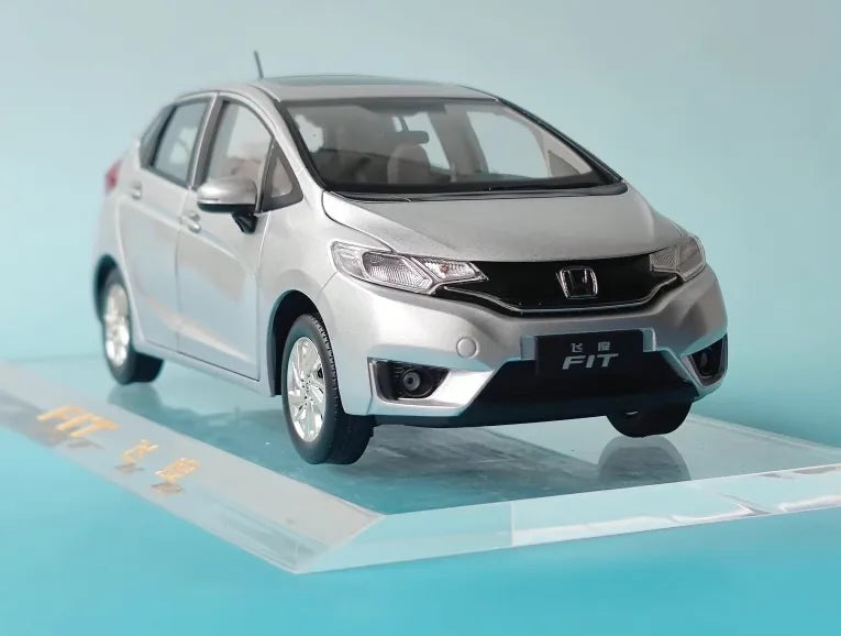 1:18 Honda 2013 Fit/Jazz Die Cast Model Car