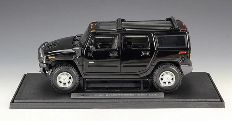 1:18 Hummer 2003 H2 SUV 