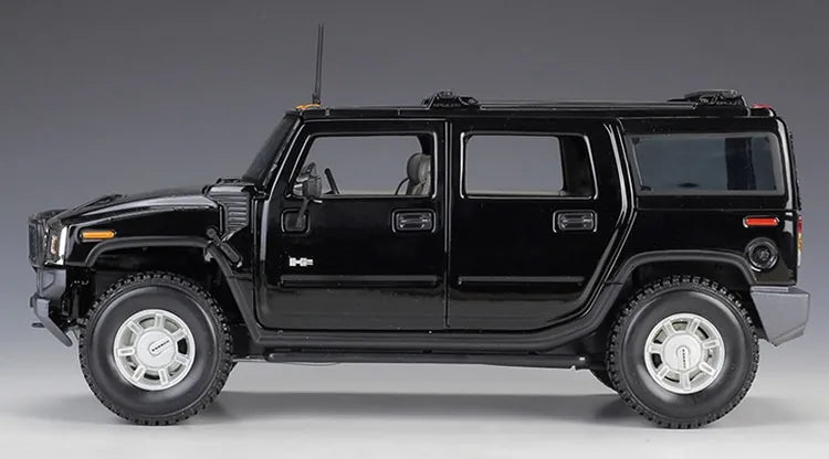 1:18 Hummer 2003 H2 SUV 