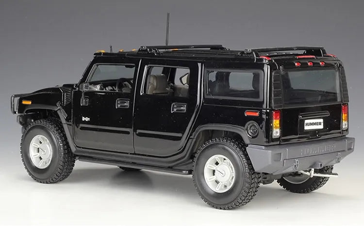 1:18 Hummer 2003 H2 SUV 