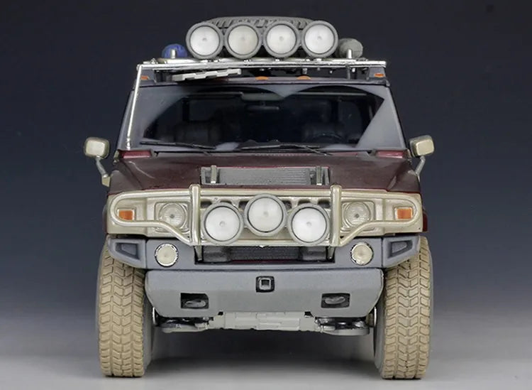 1:18 Hummer 2005 H2 SUT Die Cast Model Car