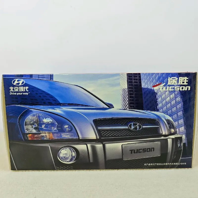 1:18 Hyundai 2004 Tucson Die Cast Model Car