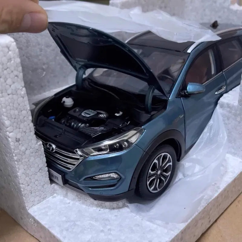 1:18 Hyundai 2015 Tucson IX35 Die Cast Model Car