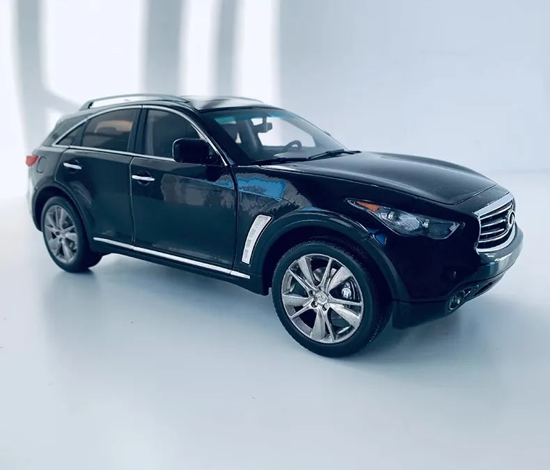 1:18 Infiniti 2012 FX50 Die Cast Model Car