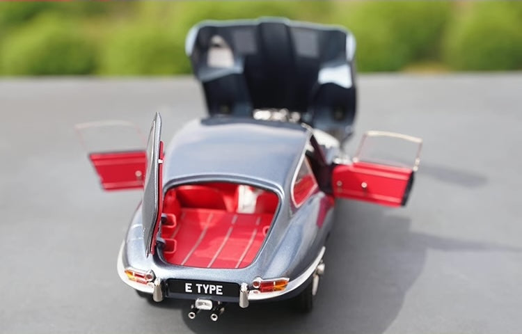 1:18 Jaguar 1974 E-Type Die Cast Model Car