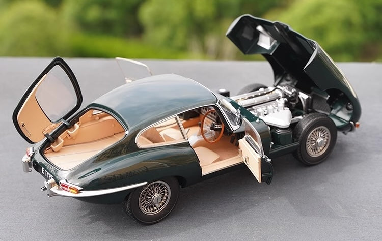 1:18 Jaguar 1974 E-Type Die Cast Model Car