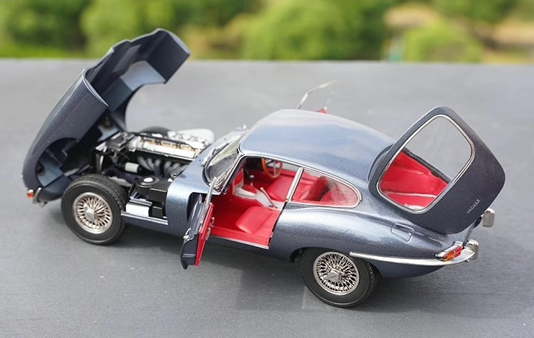 1:18 Jaguar 1974 E-Type Die Cast Model Car