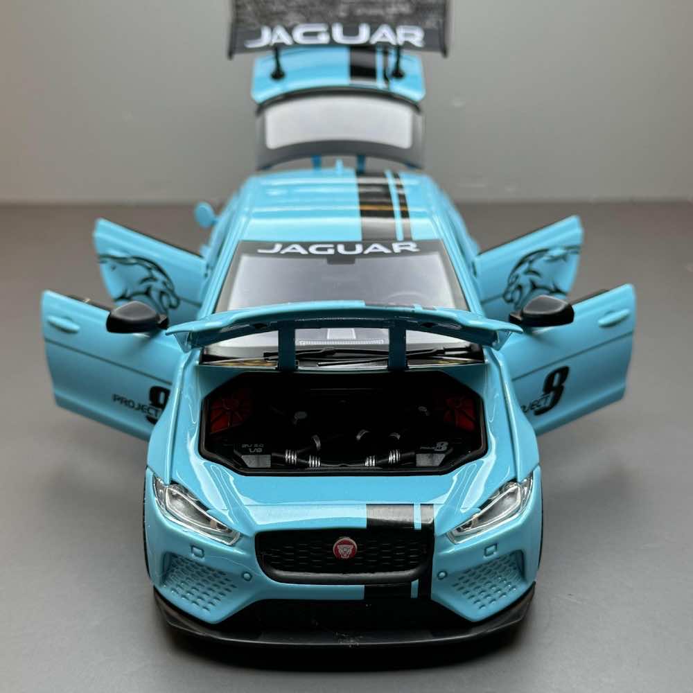 1:24 Jaguar 2017 XE SV Project 8 Die Cast Model Car