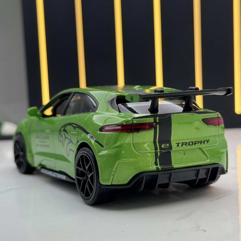 1:32 Jaguar 2018 I-Pace eTrophy Die Cast Model Car