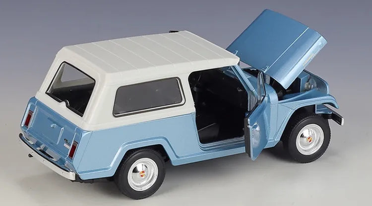 1:24 Jeep 1967 Jeepster Commando Station Wagon 