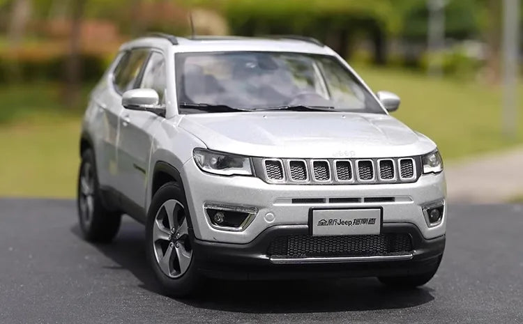 1:18 Jeep 2017 Compass