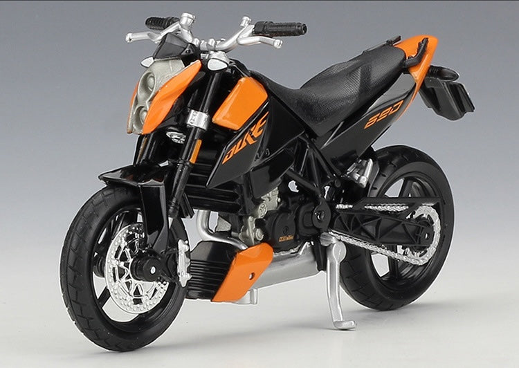 1:18 KTM 2008 690 Duke Motorcycle Model