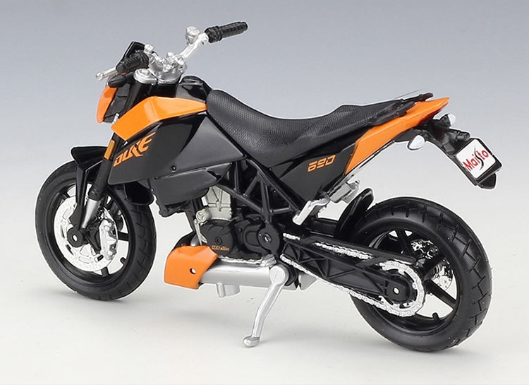 1:18 KTM 2008 690 Duke Motorcycle Model