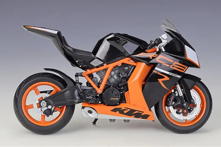 1:10 KTM 2011 RC8 1190 R Motorcycle Model