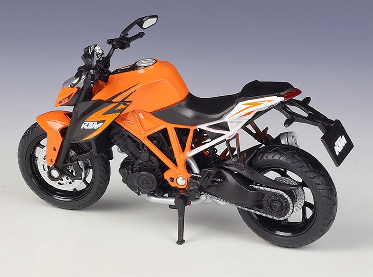 1:18 KTM 2015 1290 Super Duke R Motorcycle Model