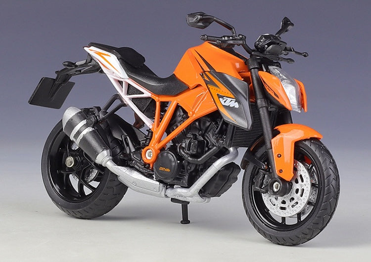 1:18 KTM 2015 1290 Super Duke R Motorcycle Model