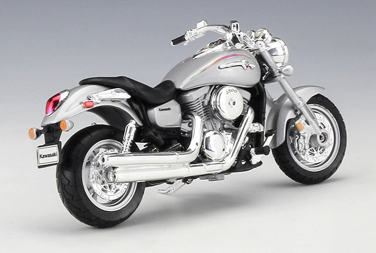 1:18 Kawasaki 2002 Vulcan 1500 Mean Streak Motorcycle Model