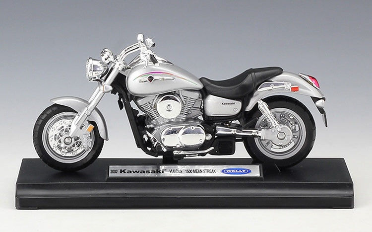 1:18 Kawasaki 2002 Vulcan 1500 Mean Streak Motorcycle Model