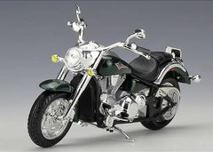 1:18 Kawasaki 2004 Vulcan 2000 Motorcycle Model