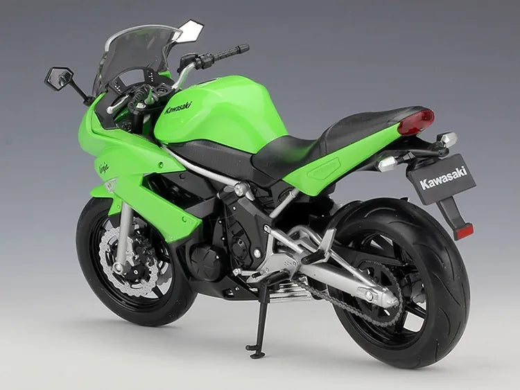 Scala 1:10 Kawasaki Ninja 2011 650R 