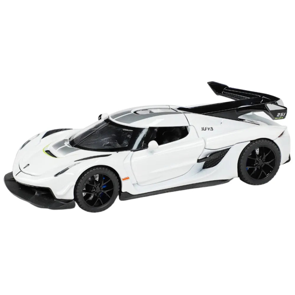 1:32 Koenigsegg 2021 Jesko White Die Cast Model Car