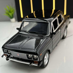 1:24 Lada 1976 2106/1600 Die Cast Model Car