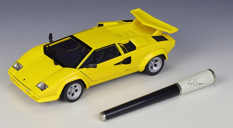 1:24 Lamborghini 1974 Countach LP 5000 QV Die Cast Model Car