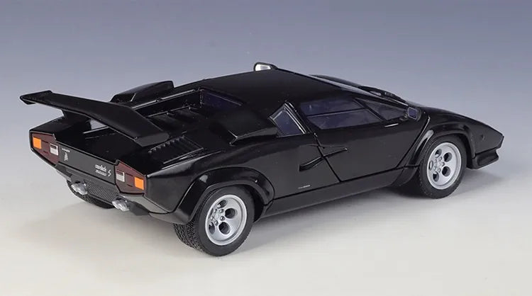 1:24 Lamborghini 1974 Countach LP 5000 QV 