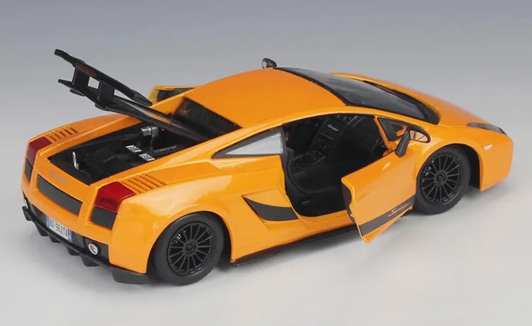 1:24 Lamborghini 2007 Gallardo Superleggera 