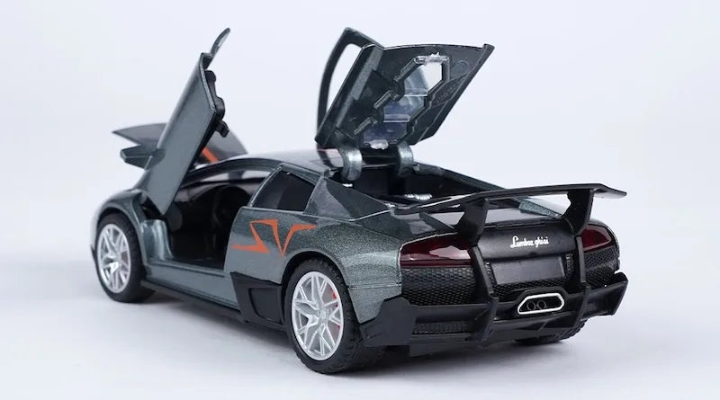 1:32 Lamborghini 2009 Murciélago LP670–4 