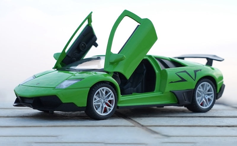 1:32 Lamborghini 2009 Murciélago LP670–4 Die Cast Model Car