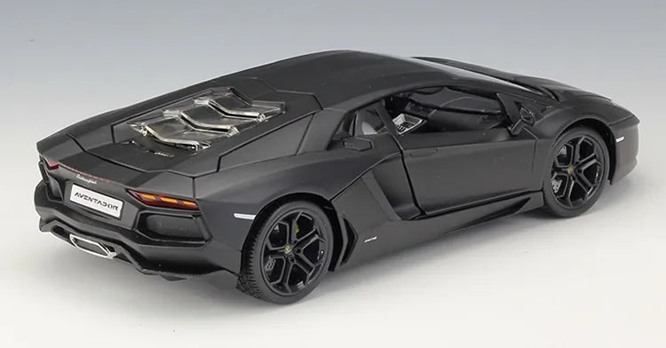 1:18 Lamborghini Aventador LP700-4 del 2013 